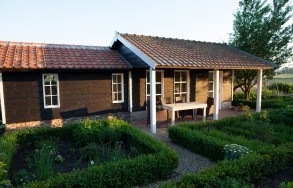 B&B